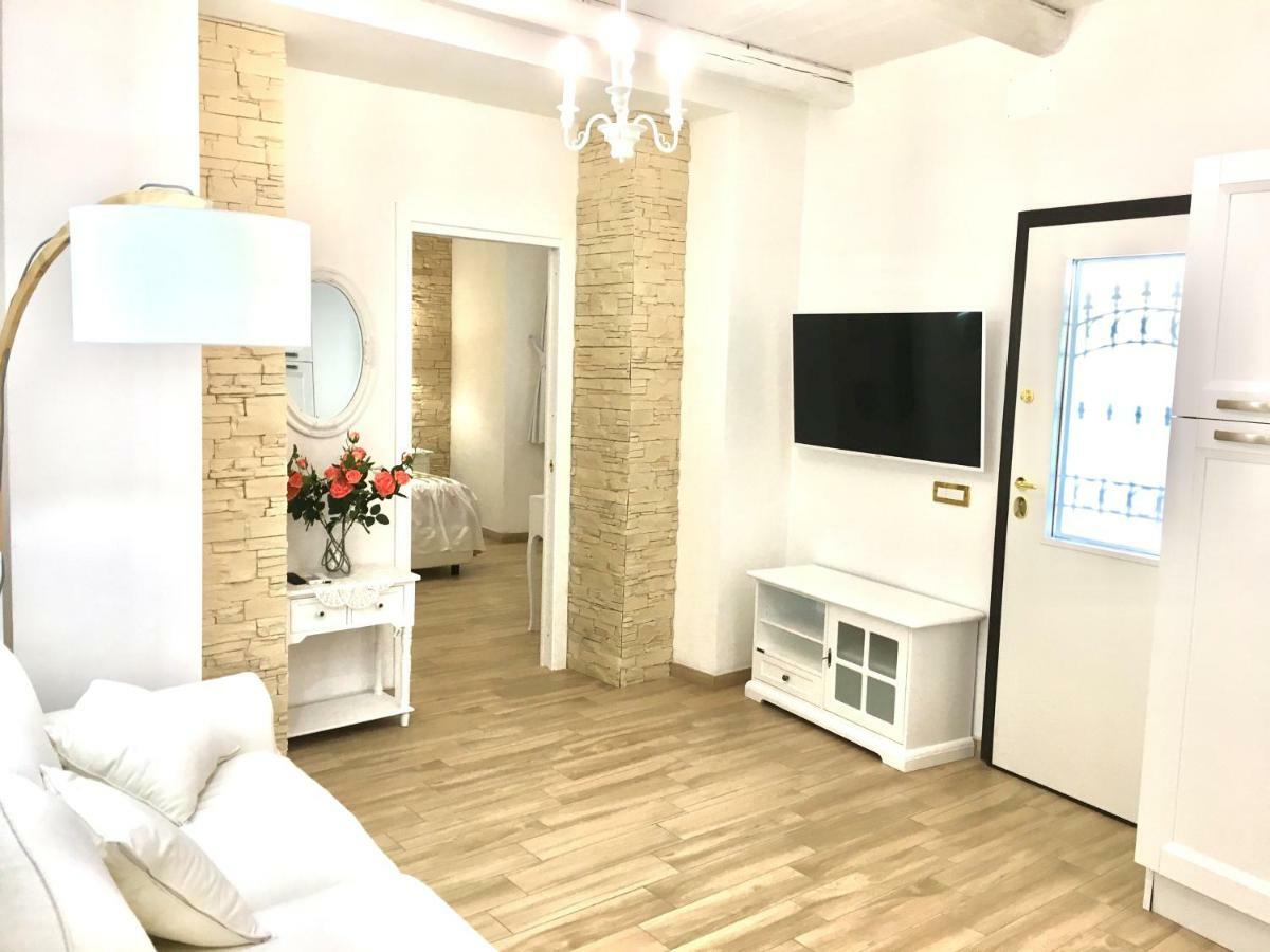 Casanova - Luxury Apartment Вибо-Валентия Экстерьер фото